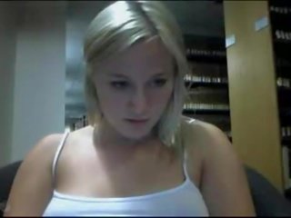 Doing webkamera in library | hothotcams.net