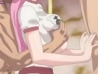 Stor meloned anime tispe blir munn fylt