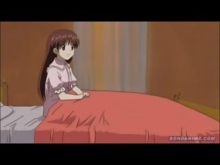 Séduisant hentaï l'anime dame masturbe et puis pompé