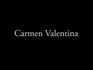 Street girl Carmen Valentina kisses a big cock!