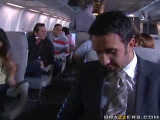 Passengers שיש חפוז ב an airplane!