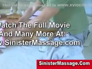 Enticing oily massaž