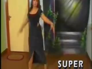Pakistāņi bigboobs aunty rīcība mujra deja uz posms filma