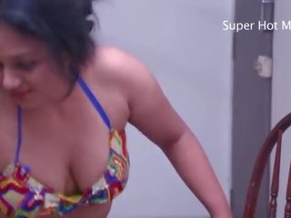 Met de meid. superieur bhabhi