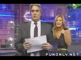 المعتوه slip في الأرجنتيني تلفزيون