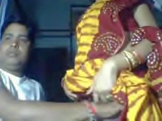 Delhi wali χαριτωμένο bhabi σε saree εκτεθειμένος με σύζυγος για λεφτά