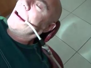 Putz i dashuruar dentist britney beth jep një duke thithur
