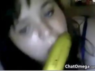 Tyňkyja kamera young woman with a banan
