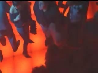Dua warga german xxx klip bintang dalam disco kelab malam