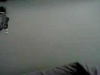 Kaakit-akit tinedyer sa webcam mov flashes puke