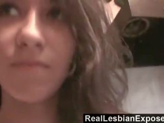 Köögis x kõlblik video koos noor lesbid