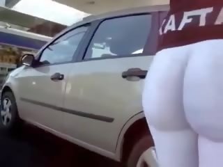 Velký prdel na gas stanice video