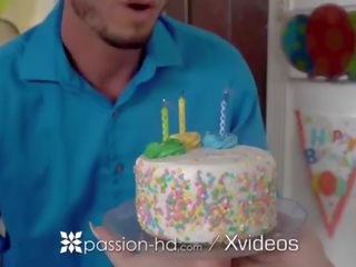 Passion-hd nagy csizmás szőke romantikus születésnap trágár videó