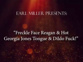 Freckle лице рейгън & голям грузия джоунс език & дилдо fuck&excl;