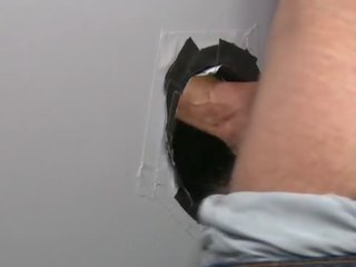 늙은 학교 화장실 courtliness 구멍