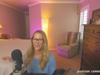 Trentenaire livegirl jess ryan donne un honest putz évaluation jessryan&period;manyvids&period;com