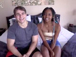 Glorious smashing COUPLE&excl; 18yo Old Teens Have Hot Interracial Sex&excl;&excl;
