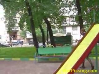 Üns çekdiriji danger on the playground