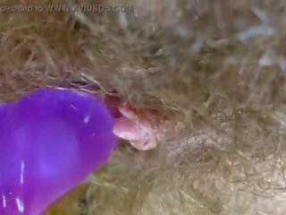 Iepuras vibrator încercare masturbare pov a închide erected mare clitoris ud orgasm paros pasarica